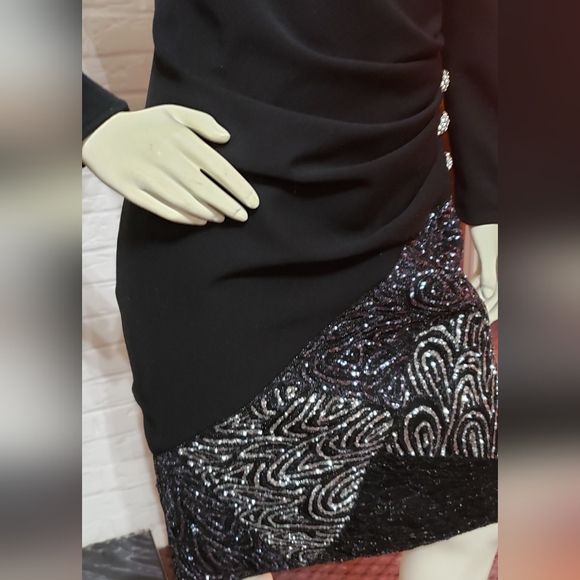 AFTER FIVE by Julie Duroche | Wool Cocktail Dress - Picture 9 of 16